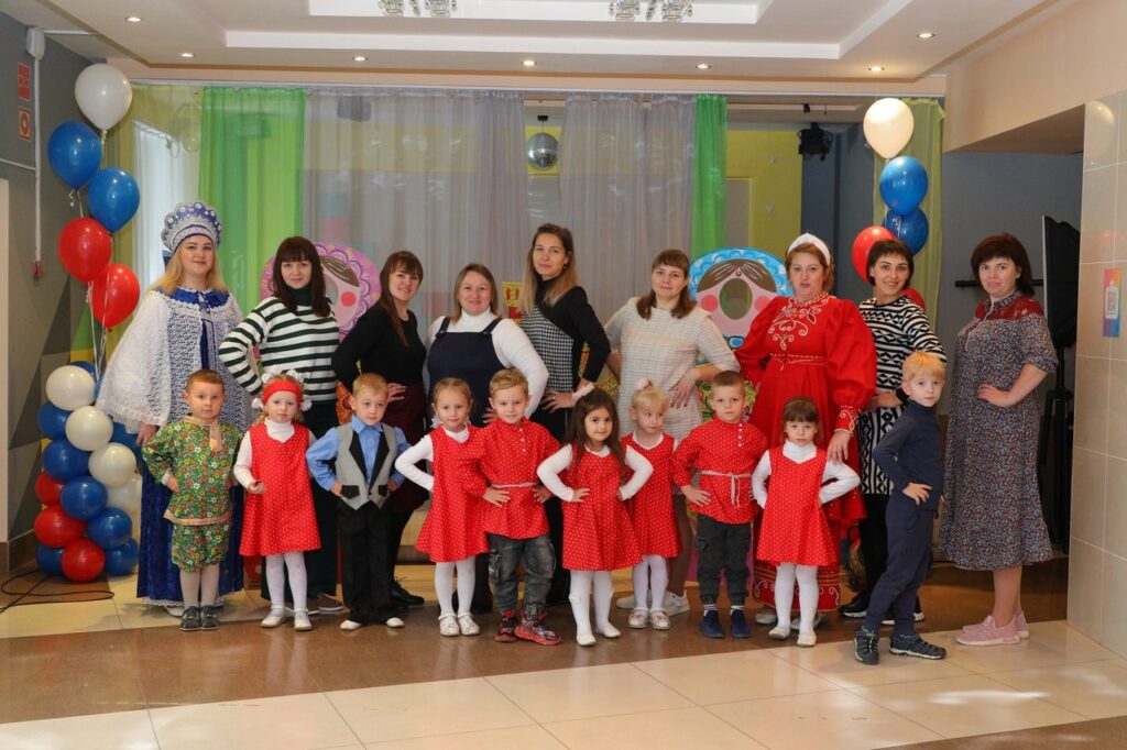Народные игры с Еленой Маловой